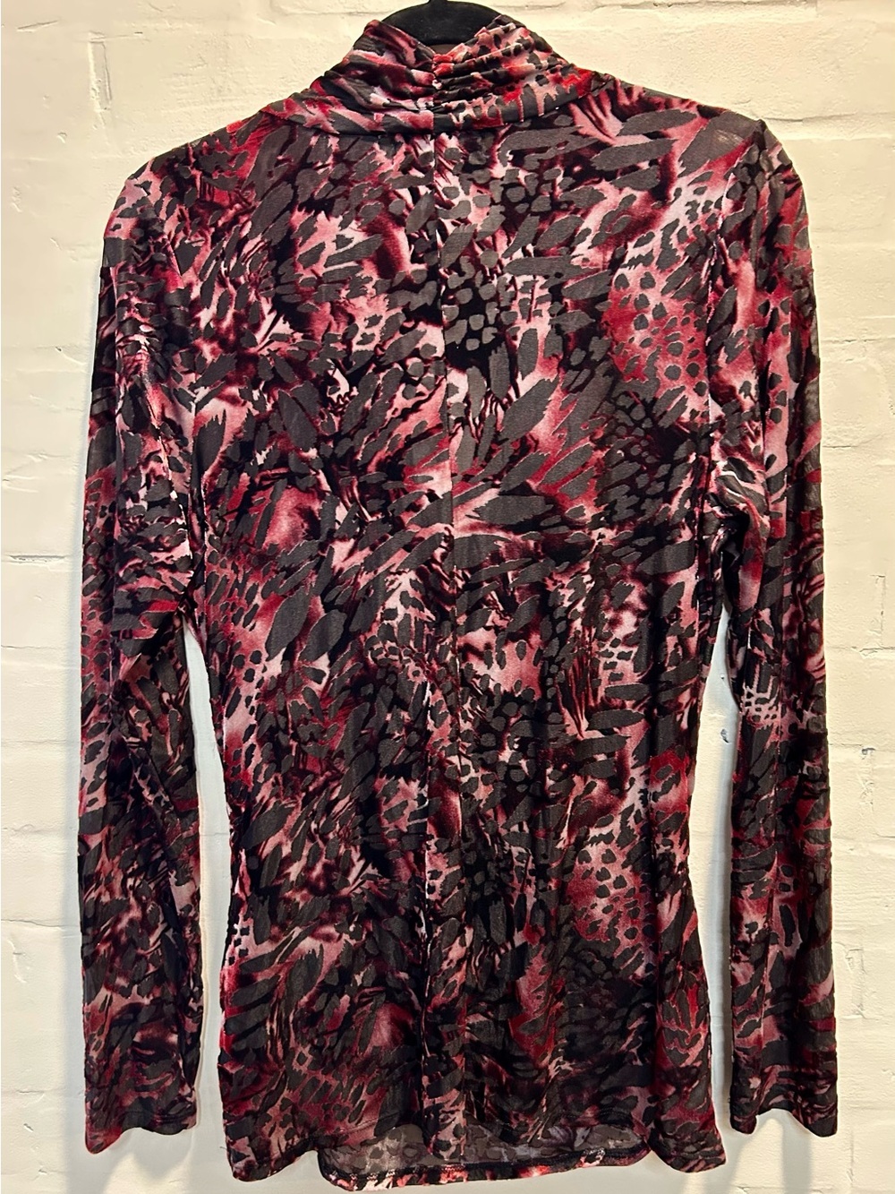 Karen Kane Burnout Velvet Red Black Surplice Faux Wrap Top XL Whimsygoth - Picture 5 of 6